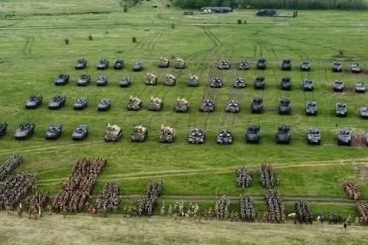 Amplu exercițiu militar NATO la Cluj. 4000 de militari vin în Romănia, primii vor ajunge azi într-un poligon din Cluj