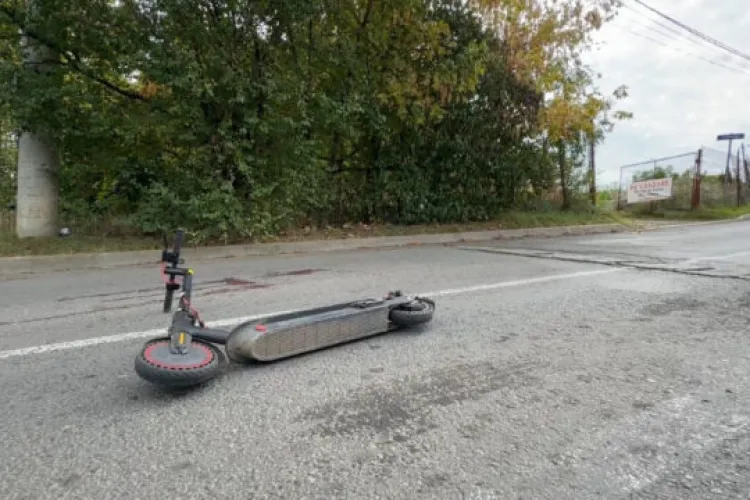 Caz șocant! O adolescentă de 15 ani a MURIT, după ce a căzut de pe o trotinetă electrică. Prietenul ei a fost rănit
