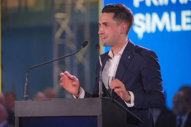 De la student la Cluj la cel mai tânăr primar de oraș din România: Povestea lui Cristian Lazăr și transformarea orașului Șimleu Silvaniei