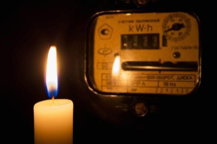 Pană de curent uriașă într-un cartier din Cluj-Napoca! Zeci de familii au rămas fără lumină înainte de Paște