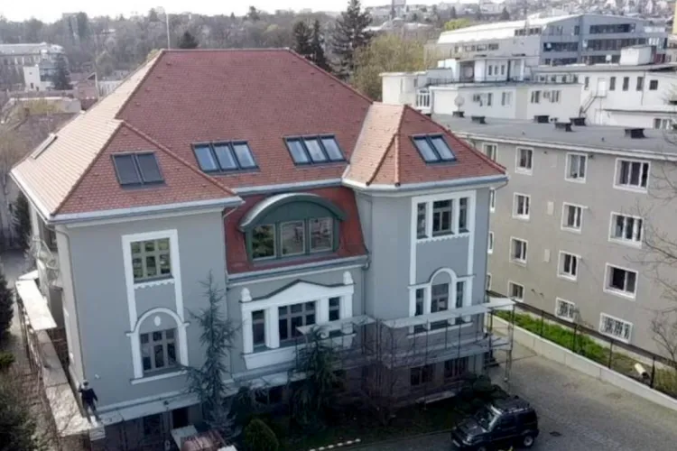 Maghiarii au cumpărat o superbă vilă din centrul Clujului, lângă Parcul Mare, cu o sumă colosală de la familia Gadola:„Nu m-a interesat că e ungur”
