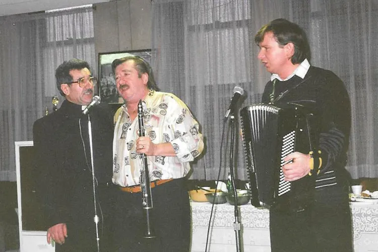 Un mare preot ardelean, iubitor al neamului și folclorului românesc s-a stins din viață. Aurel Tămaș: „Pe cine duci azi, părinte? …Pe un Om Bun.”