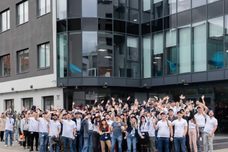 Lovitură pe piața de IT din Cluj: BMW își triplează numărul de IT-iști și continuă angajările după colaborarea cu o mare companie de IT din Cluj-Napoca