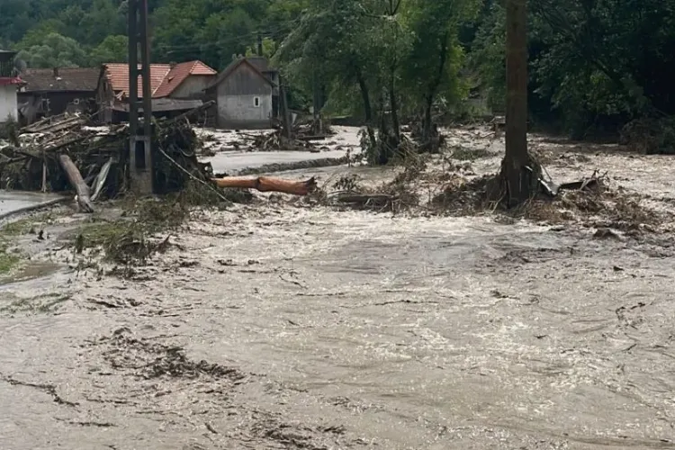 Alertă hidrologică! A fost emis un COD GALBEN de inundații în Cluj. Vezi zonele afectate