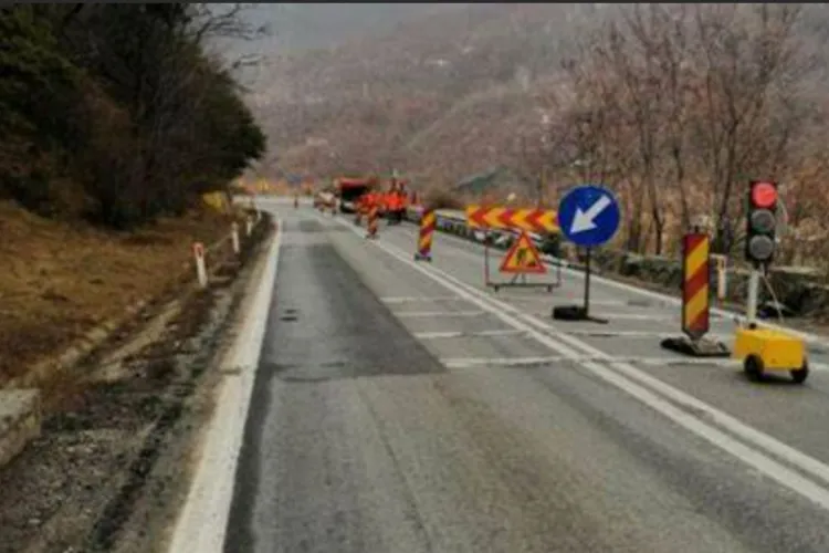 Atenție, șoferi! Dacă circulați de la Cluj la București pe Valea Oltului, de astăzi sunt restricții de circulație. Care sunt rutele ocolitoare disponibile