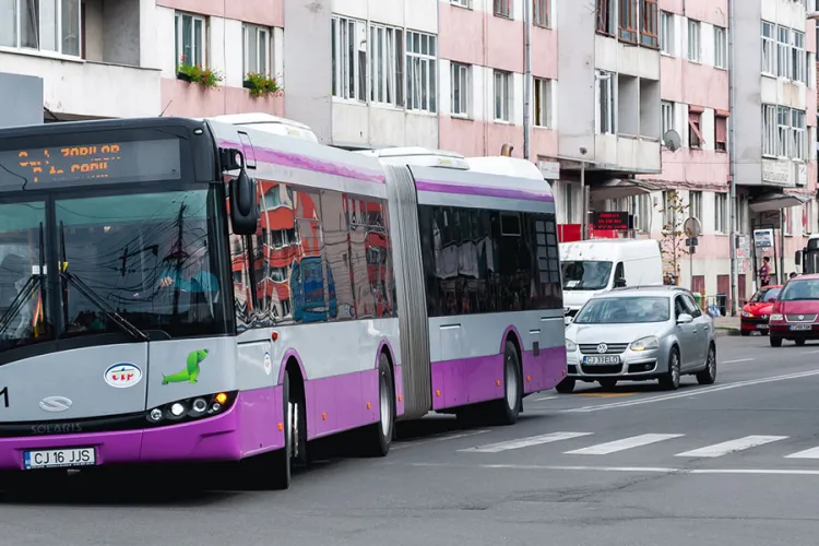 Vacanță de 1 Mai cu autobuze la datorie: Transportul public din Cluj-Napoca intră în ritm de mini-vacanță, cu program special și linii suplimentate