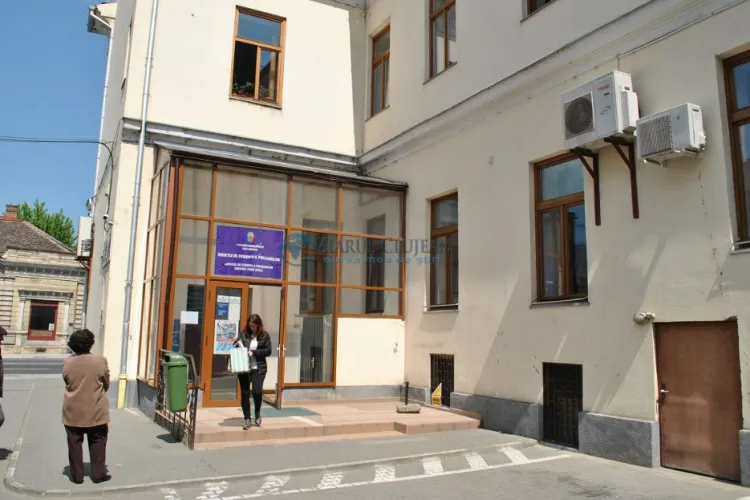 Program special de lucru la Direcția de Evidență a Persoanelor Cluj-Napoca în perioada 1-4 mai 2025. Va fi deschis inclusiv duminică, de alegeri