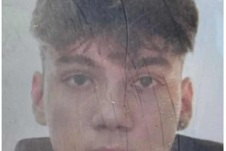 A fost găsit băiatul dispărut în Cluj. De două zile nimeni nu mai știa nimic de el, iar familia adolescentului l-a dat dispărut FOTO