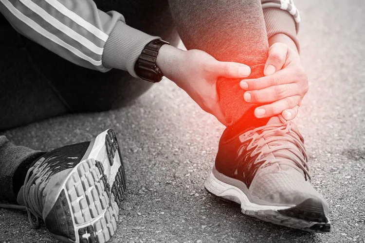 Pericol pe trotuar: O stradă din Cluj e un real risc pentru locatari: „Pune în pericol sănătatea locatarilor”