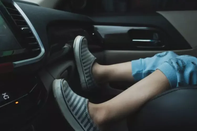 Un fenomen periculos ia amploare în Cluj! Mesajul unui clujean pentru părinții neglijenți: ,,GÂNDIȚI un pic, nu strică deloc!”