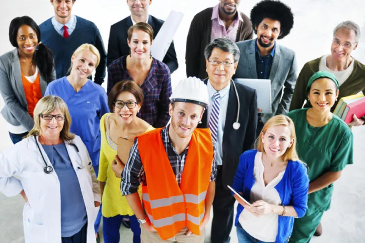 Schimbare pe piața muncii din Cluj: Ce „armată” de muncitori revine pe piață după ani buni de absență majoră, în care firmele n-au avut pe cine să angajeze