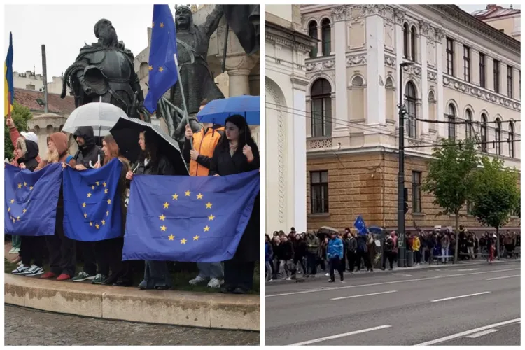 Marș pentru democrație la Cluj-Napoca. Clujenii au înfruntat ploaia pentru a-și susține viitorul european VIDEO FOTO