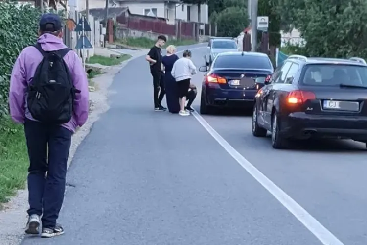 Cluj-Napoca: Locuitorii cer intervenția urgentă împotriva șoferilor vitezomani: „Ne este frică să mai mergem și pe trotuar cu copiii” 
