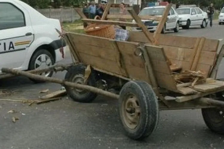 Tragedie în Cluj! Un copilaș de 3 ani și o femeie au murit, după ce-au căzut dintr-o căruță și au fost loviți de un camion VIDEO