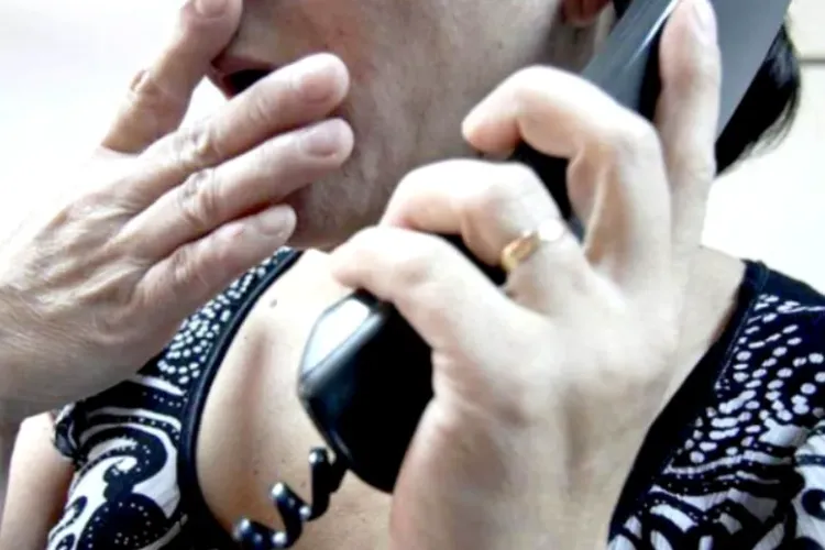 Mamă din Cluj, terorizată de un șantajist! Nu voia să se afle că fiul ei a făcut închisoare și a plătit sute de lei unui recidivist fără scrupule