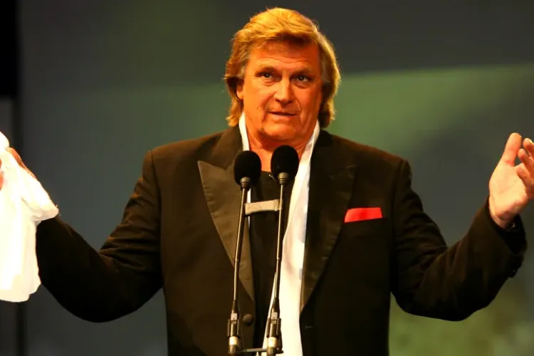 Florin Piersic, aplaudat în picioare la Cluj-Napoca! Ce premiu a primit cel mai iubit actor?