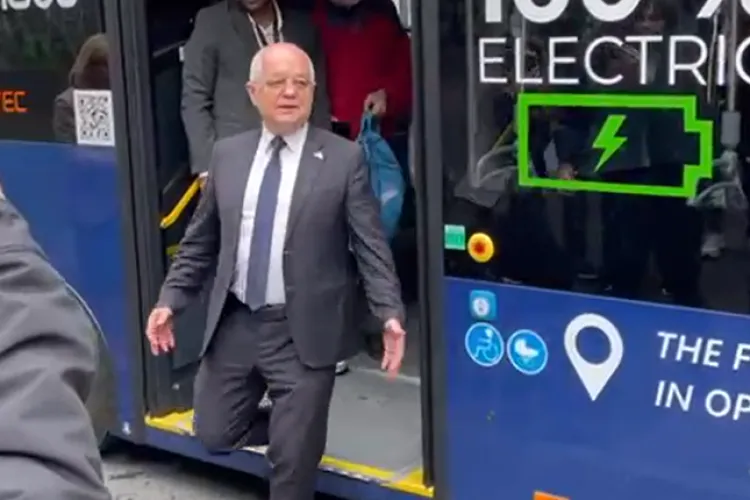 Revoluție în traficul din Cluj: Boc anunță BANDĂ DEDICATĂ pentru autobuze din Cluj până în Florești. „Va fi prima revoluție a mobilității din Cluj-Napoca”