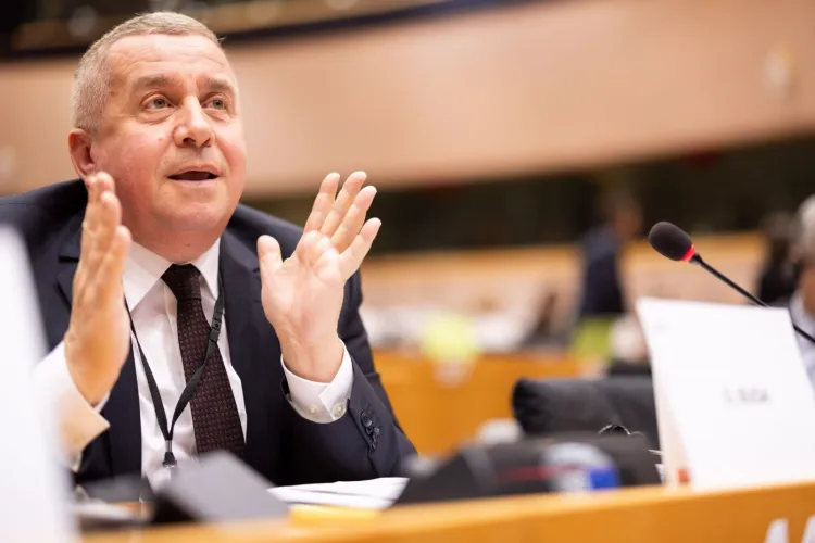 Nicușor Dan, președinte cu acte în regulă! CCR validează rezultatul alegerilor, iar un europarlamentar din Cluj transmite un mesaj de susținere