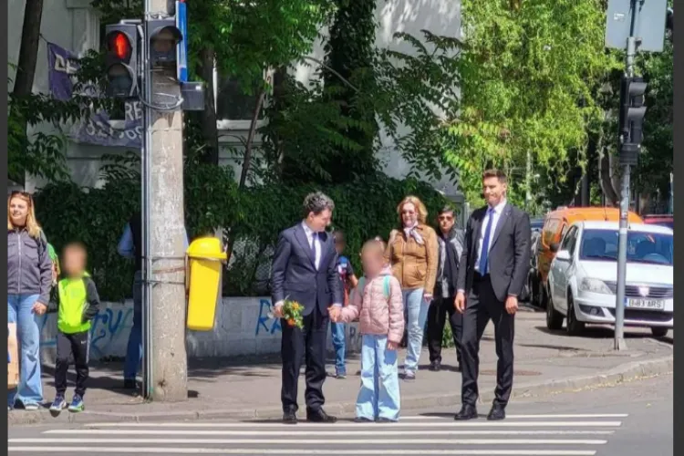 Gestul care a înduioșat o țară întreagă: Ce a făcut noul președinte al României în prima zi după alegeri