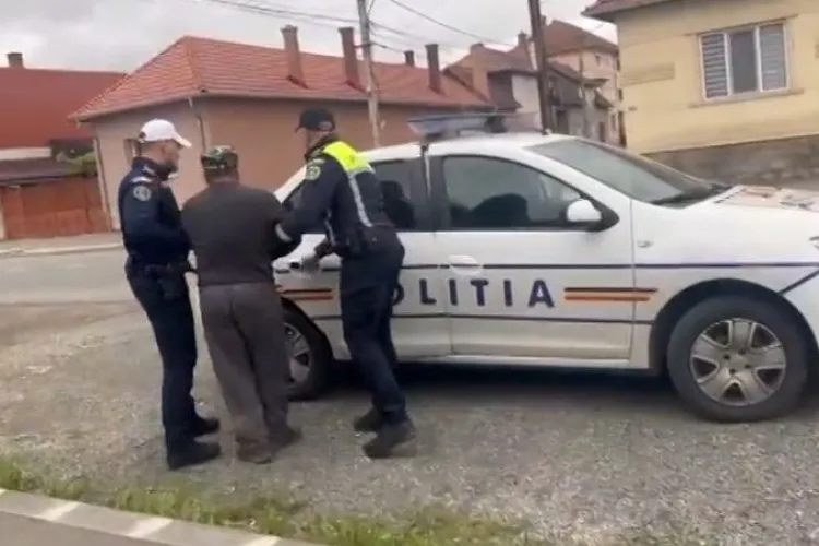 A fost reținut „Infractorul rutier al anului”, un clujean care conducea, fără să aibă permis, o mașină neînmatriculată, cu numere false și fără RCA