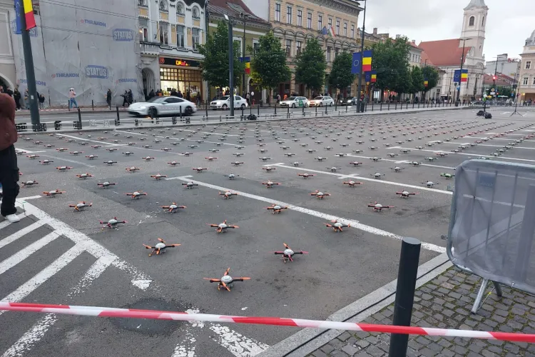 Record național cu 400 de drone, în seara asta, în câteva momente la Zilele Clujului 2025, în Piața Unirii! Dronele sunt pregătite!