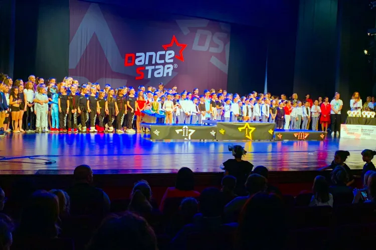 Micii dansatori din Cluj cuceresc lumea: Vicecampioni mondiali la DanceStar Croatia 2025!