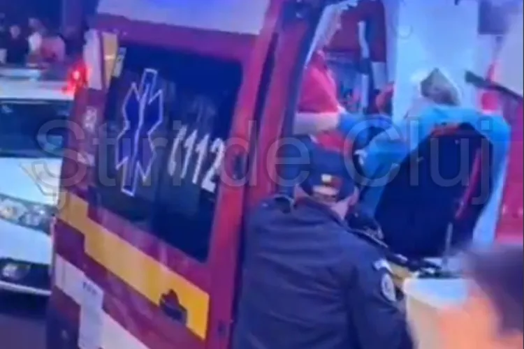 Bătaie într-un club de pe Piezișă, în Cluj: Doi tineri au fost atacați sălbatic de doi bărbați necunoscuți. Au fost transportați de urgență la spital VIDEO