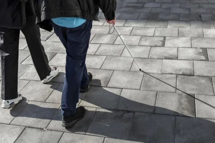 Cluj-Napoca dă startul unei revoluții pentru incluziune: Aplicația SeeYou, puntea digitală dintre lumea nevăzătorilor și a celor care pot ghida!