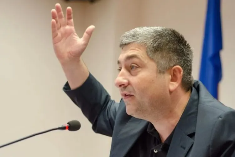 Alin Tișe, revoltat pe împărțirea ministerelor: „Nu mai vrem fețele vechi! Numim miniștri după partid, nu după competență. Așa nu reformăm nimic!”