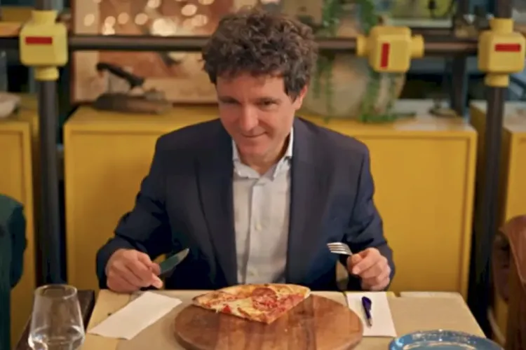 Președintele Nicușor Dan revine la pizza: „România mănâncă mai mult decât plătește” – avertisment despre bugetul național