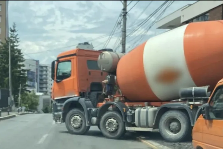 Amendă record de zeci de mii de lei în Cluj-Napoca pentru o parcare! Cum a reușit șoferul să blocheze o stradă întreagă?