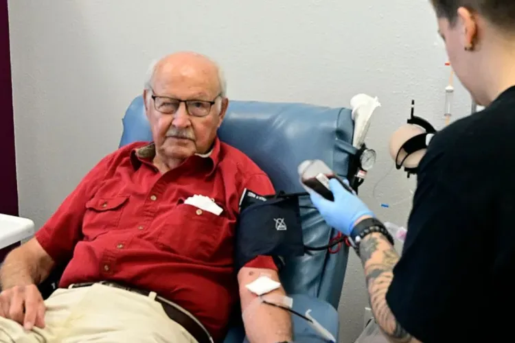 Orașul din Cluj unde bătrânii vor beneficia de analize medicale gratuite, la domiciliu. „Primul pas a fost făcut!”