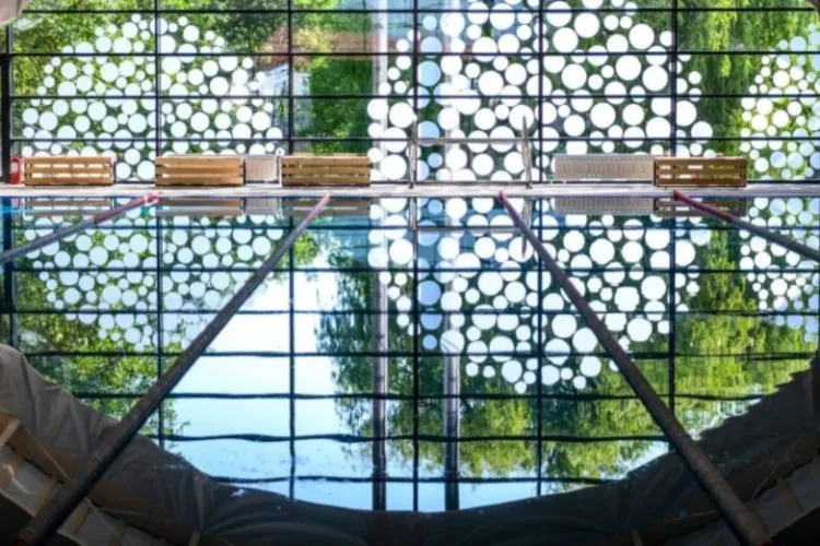 Investiție majoră în sănătate și educație: Un municipiu din Cluj deschide un bazin de înot cu standarde moderne și facilități complete FOTO