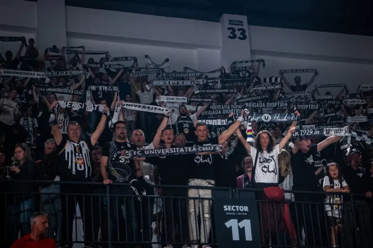 U BT asigură transportul gratuit al suporterilor la finala de la Oradea: „Noi asigurăm autocarul, tu aduci energia!” Cum poți rezerva un loc