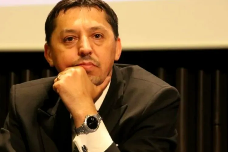 „Să fim parte din soluție, nu din problemă!” – Mesajul surprinzător al lui Daniel David de Ziua Învățătorului