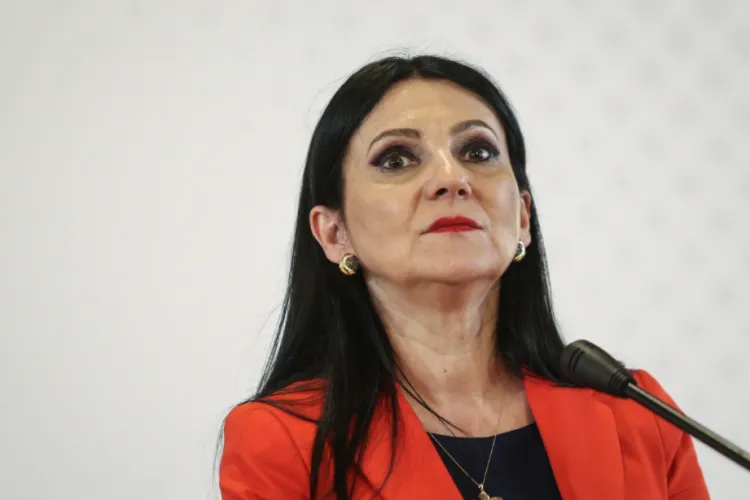 Fostul ministrul al Sănătății, Sorina Pintea, condamnată definitiv la Cluj la închisoare cu executare. A primit 3 ani și jumătate pentru luare de mită