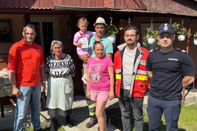 500 de detectoare montate gratuit în casele din județul Cluj! Află ce este campania „Detector pentru viață” și cum te poate feri de o tragedie FOTO