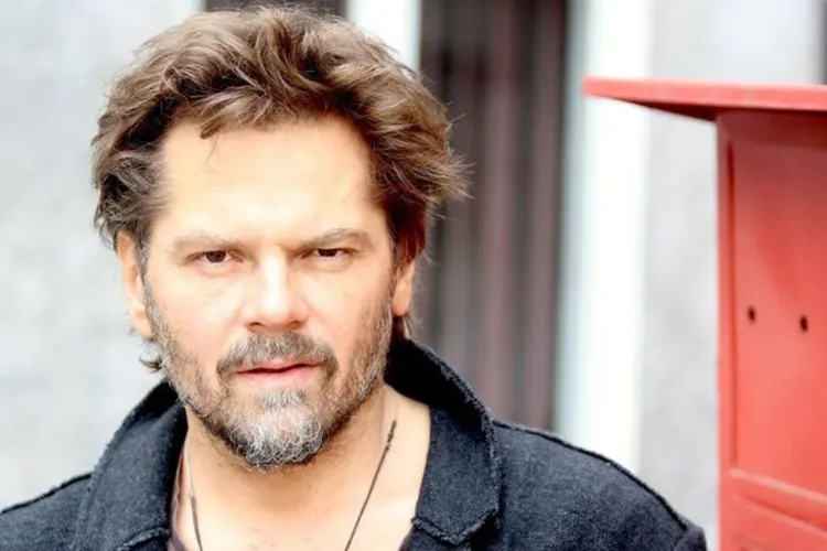 Florin Piersic Jr., certat de o doamnă dintr-un motiv incredibil. „Te rog Florin, măcar din când în când mai fă un duș”