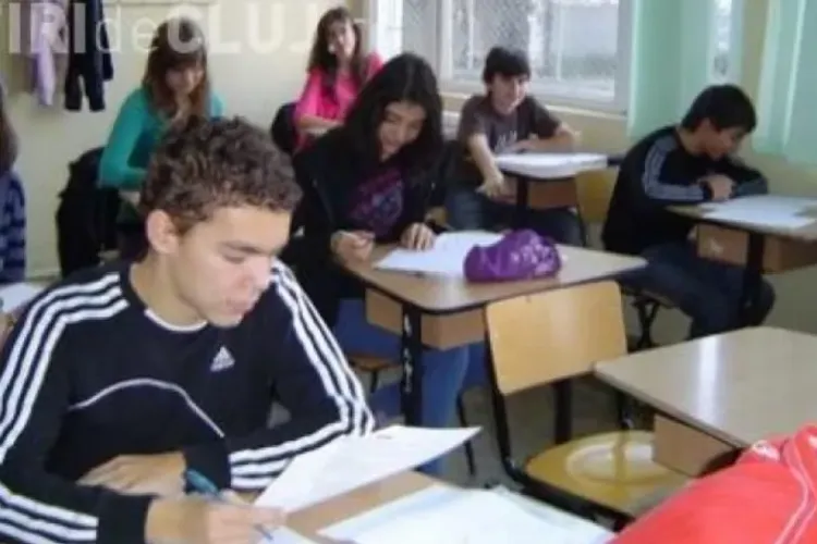 A început BAC-ul! 3600 de absolvenți au intrat la ora 9:00 în sălile de examen la Cluj pentru proba de Limba română