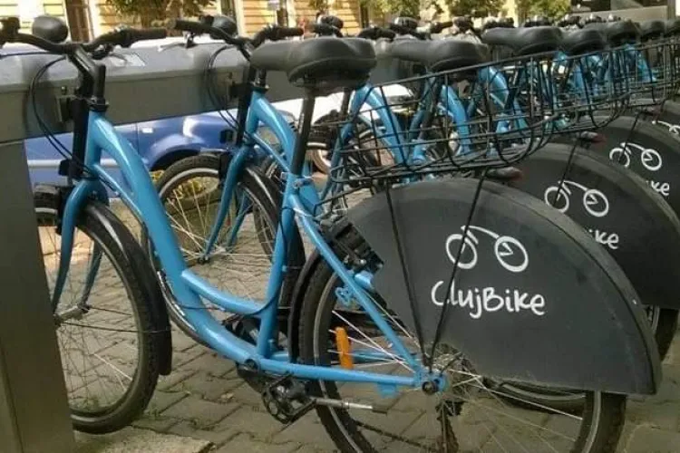 Biciclete noi în programul „Bike sharing” la Cluj. Emil Boc: „Le schimbăm pe toate. Ne gândim să extindem și cu biciclete electrice”