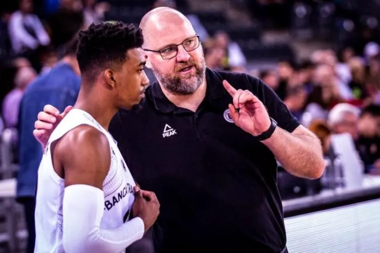 Mihai Silvășan, antrenorul U-BT Cluj, mesaj dur pentru adversarii orădeni: „M-am săturat să jucăm un meci de MMA împotriva celor din Oradea”