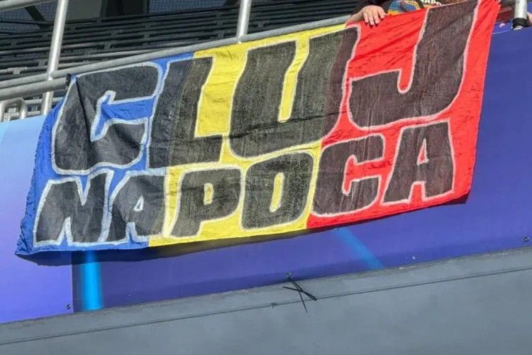 Peluza Șepcile Roșii, „antrenament” pentru meciurile Universității Cluj din Conference League. Ultrașii clujeni au fost prezenți la Bratislava