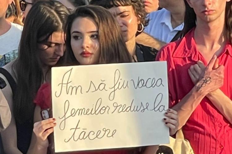 Clujul se ridică împotriva femicidului: Protest de amploare în Piața Mihai Viteazu, după uciderea Teodorei Marcu! Vezi când te poți alătura mișcării