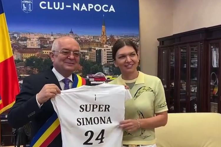 Simona Halep, primită ca o regină la Cluj-Napoca. „Inegalabila” a făcut o oprire de onoare la Primăria Cluj, întâmpinată cu zâmbete și cadouri VIDEO