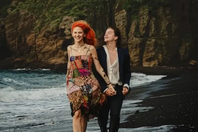 Scandalul se plătește regește! Cât încasează Marilu Dobrescu și Iustin Petrescu din lacrimi, certuri și confesiuni online