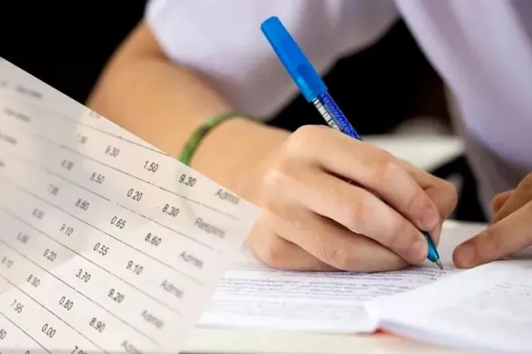 Emoții la maxim pentru absolvenții de liceu: Vineri vin notele la Bac 2025! Ce trebuie să știi despre afișare și contestații