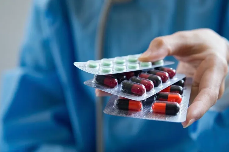 Românii, cetățeni de mâna a doua în Uniunea Europeană. Medicamentele revoluționare ajung la noi cu doi ani întârziere