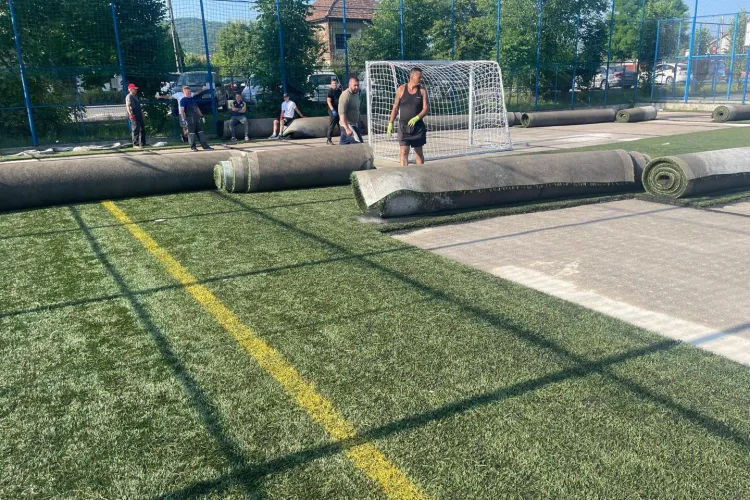 Se schimbă complet gazonul de la stadionul din Florești. Bogdan Pivariu: „Este un pas important pentru a oferi condiții cât mai bune tuturor”