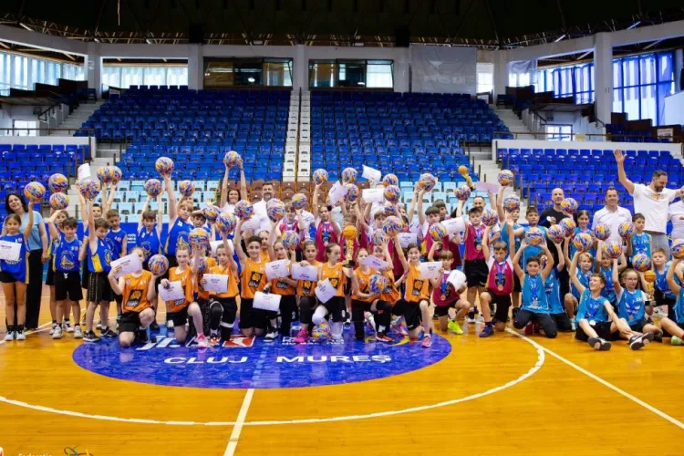 Copiii care au scris istorie pe terenul de baschet: Phoenix Suns din Cluj-Napoca, prima echipă care câștigă Jr. NBA League România Nord!