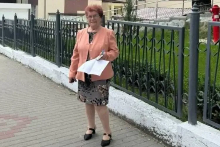 O bunicuță în vârstă de 75 de ani și-a luat Bacul din prima și se pregătește de facultate. „A fost un pic de stres, dar am reuşit”